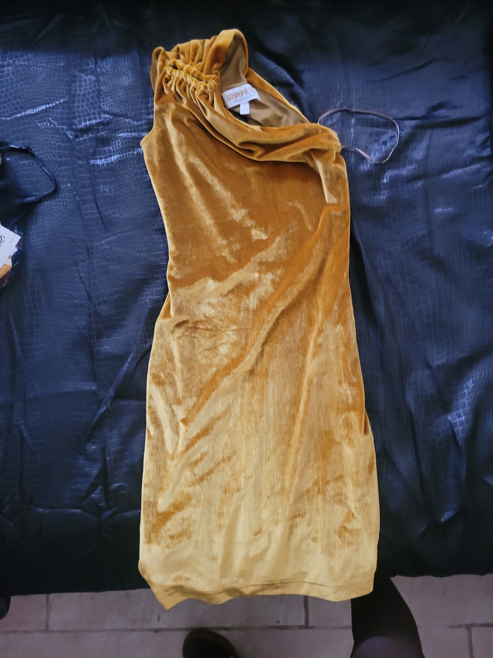 Dress the Population One-Shoulder Velvet Dress in Mustard